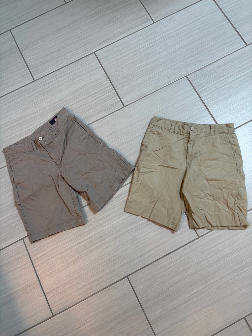 2 pairs of Boys Khaki and Tan Chino Vineyard Vines Shorts Size 14